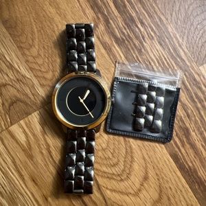 Nixon Watch - The Divvy